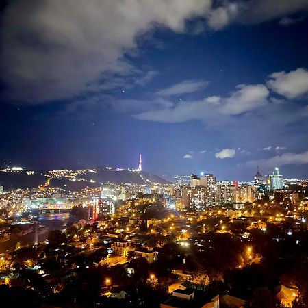 Cozy 1-Bedroom Unit In Tbilisi, With Amazing View Bagian luar foto