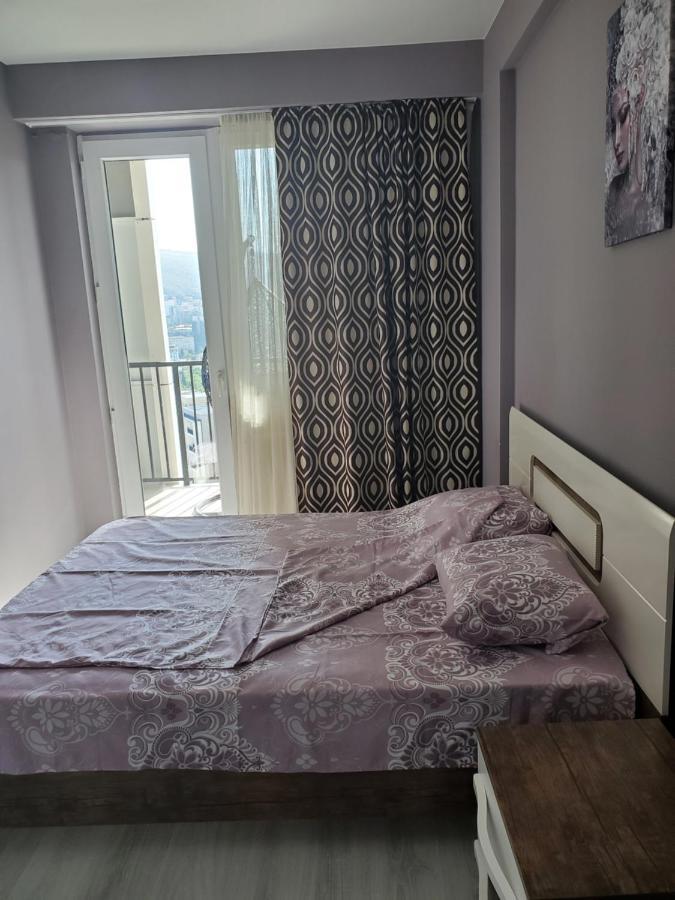 Cozy 1-Bedroom Unit In Tbilisi, With Amazing View Bagian luar foto