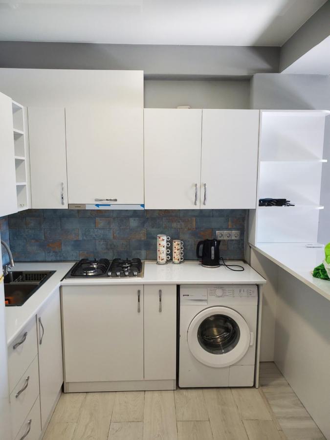 Cozy 1-Bedroom Unit In Tbilisi, With Amazing View Bagian luar foto